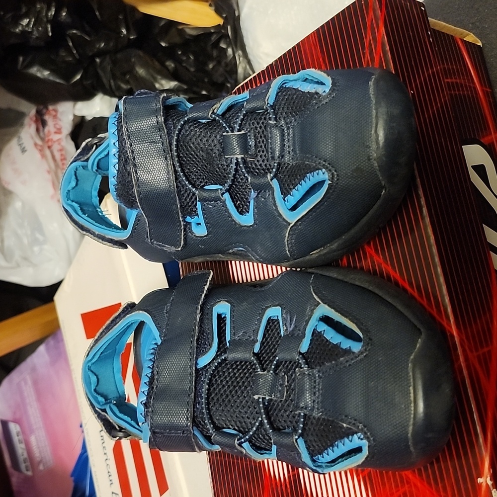 Boys sandals